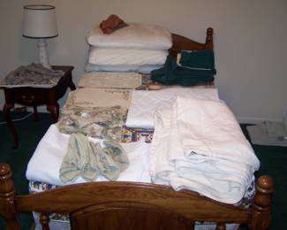 BEDDING & LINENS