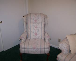 QUEEN ANNE-STYLE WING CHAIR