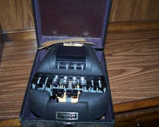 OLD STENO MACHINE