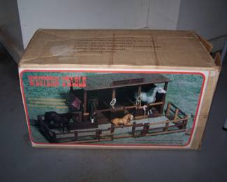 WESTERN STABLE IN THE BOX!