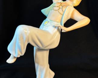 Schaubach Kunst Porcelain Figurine 