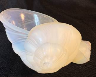Sabino Opalescent Art Glass Shell