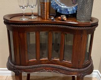 Vintage Mahogany Queen Anne Style Vitrine Kidney Shaped Cabinet 
