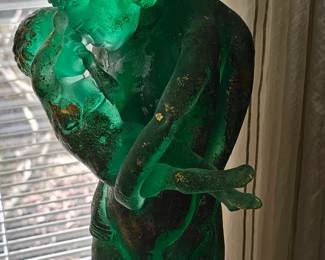 The light effect on the Murano Signoretti Figurine.