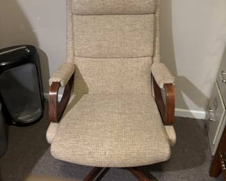 Lazyboy office chair 