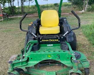 Commercial 60" cut deck John Deere zero turn riding lawn mower, Model Z960M, 1490 hrs., 31 HP Kawasaki Engine