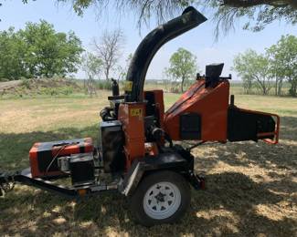 Bearcat CH911DH Wood Chipper
Kubota Diesel Engine works great, almost new, with only 242 hours.  