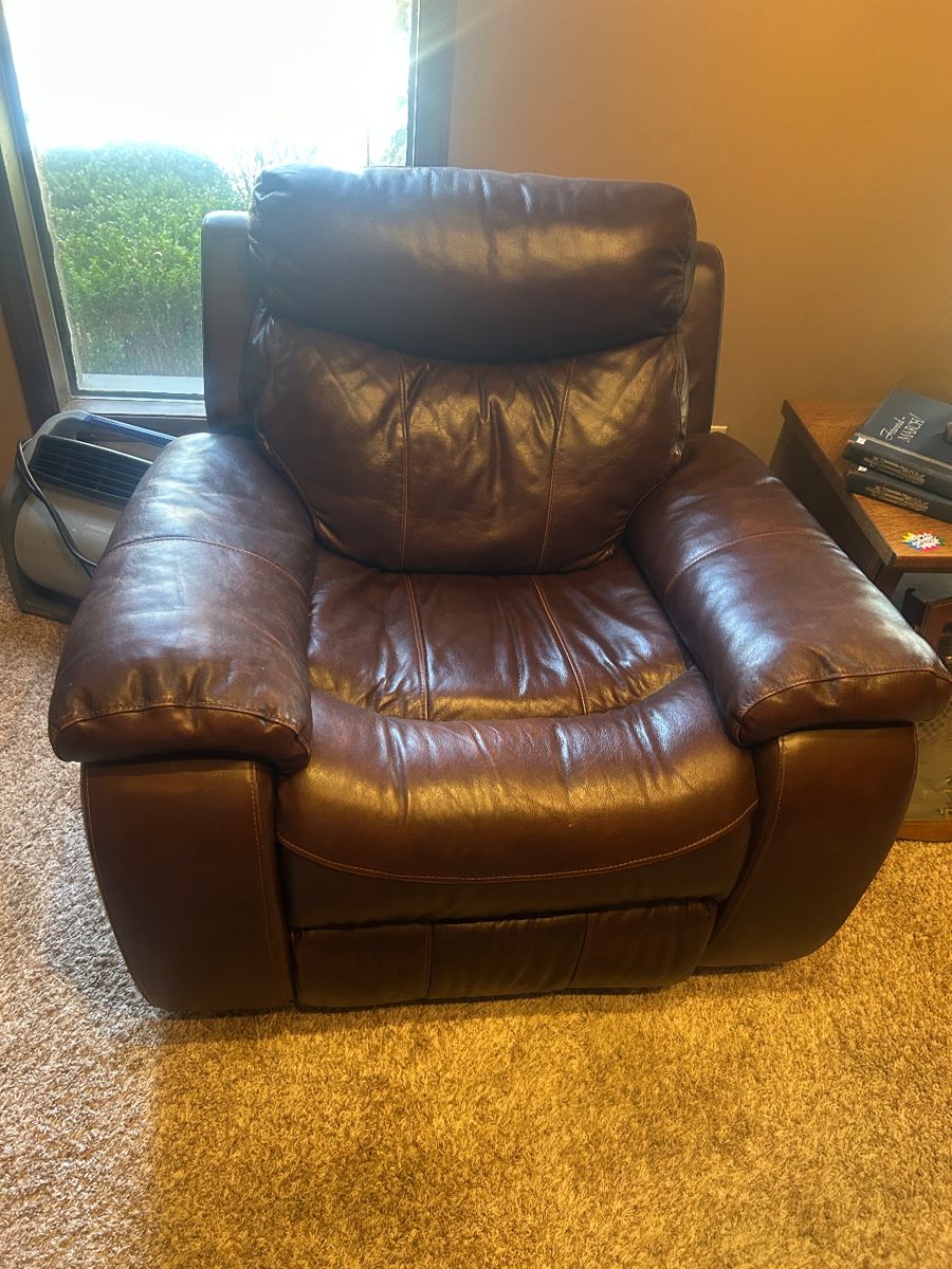 Leather recliner