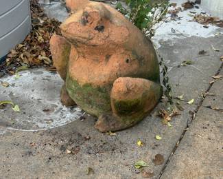 Concrete frog planter