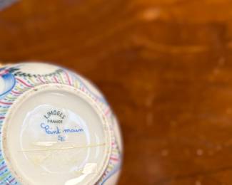 This lot features a collection of eight (8) hand-painted porcelain Limoges trinket boxes from France. All marked underneath as shown in photos.