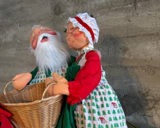 Proceeds from this lot will be donated to non-profit Salem Dogs in Marion County, Oregon. This lot features a pair of collectible Annalee Mobilite dolls featuring Mr. and Mrs. Santa Claus. These dolls measure, 30” H x 22” W x 12” D and were produced in 1983. Salem Dogs focus is on helping special needs dogs when their people experience extreme circumstances. Owner death, hospice, and nursing/assisted living situations are some examples that trigger the need for a new home. In addition, some people find themselves unable to afford medical bills and opt to have their dog euthanized. In those cases, Salem Dogs is often contacted and has either taken in the dog or helped the owner financially. While most of their work is in the Salem, Oregon area, this charity has helped dogs in multiple areas around North America.