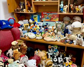 VINTAGE BREYER HORSES, LOTS OF STUFFED ANIMALS, CABBAGE PATCH.