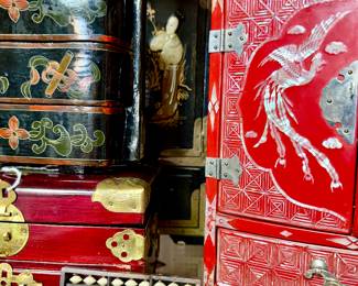 LOVELY MOTHER OR PEARL AND LACQUER JEWELRY BOXES, ABACUS