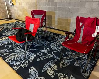 Folding Lawn Chairs and Outdoor Carpets