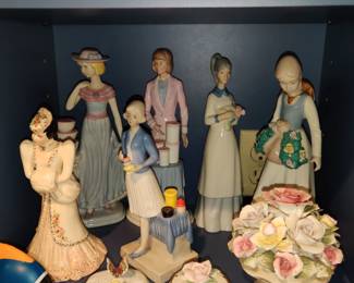 Tupperware Lady figurines