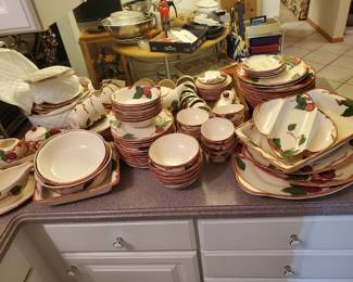 Franciscan Apple dish set