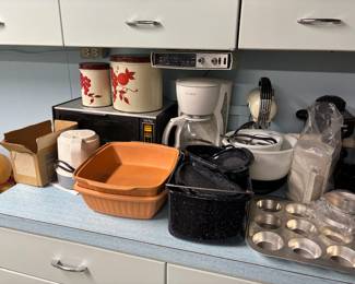 A mixture of vintage and modern kitchen