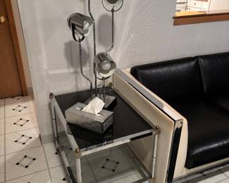 Chrome
Glass end
Tables