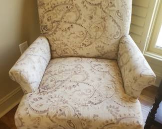 Lovely Chair in Excellent Shape