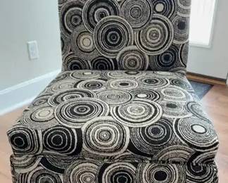 Bassett Black And Cream Side Chair