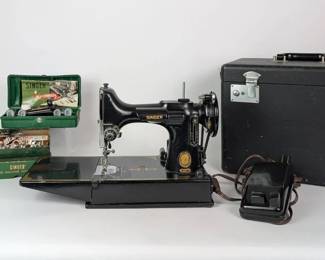 Singer Featherweight 2211 Electric Sewing Machine, Vintage