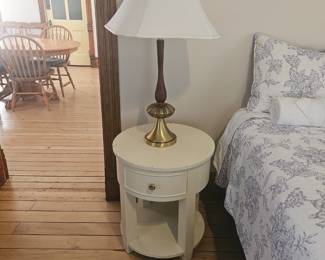 round nightstand/coffee table