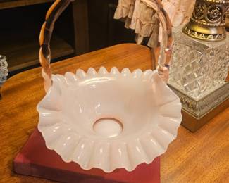 Fenton rose fluted basket