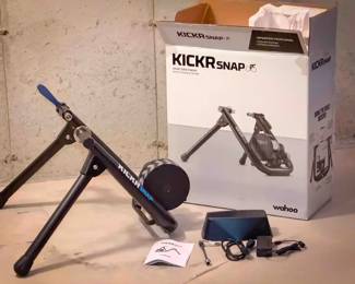 WAHOO KICKR SNAP Bike Trainer