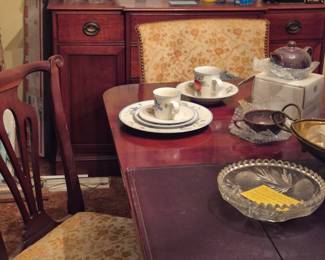 Vintage Dining room set - 6 chairs with 4 open back, 2 captain, pads, breafront