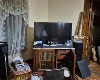 50" flat screen, Polk and Sony speakers