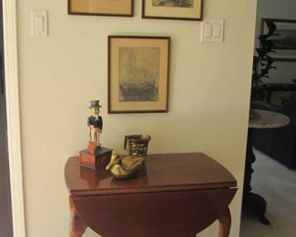 Classic Drop Leaf Table