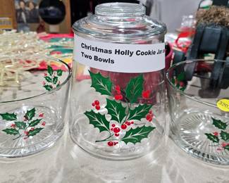CHRISTMAS BOWLS / COOKIE JAR