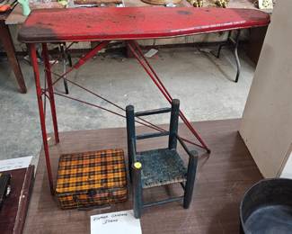 CHILDRENS ITEMS VINTAGE