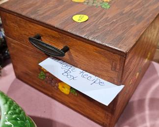 VINTAGE RECIPE WOODEN BOX