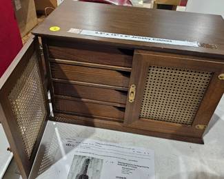 JEWELRY BOX