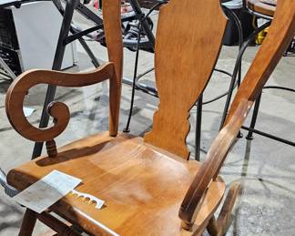 ROCKING CHAIR
