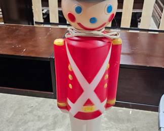 BLOW MOLD NUTCRACKER