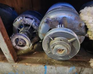 MCM, Antiques, Tools, Seasonal Decs + Heaps More for All