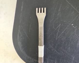 Leather stitching spacer