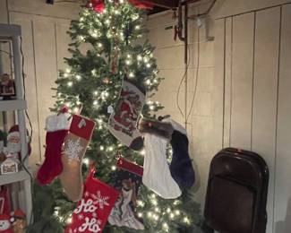 Pre-lit Christmas tree