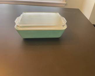 Vintage Pyrex Blue 1.5 Qt Refrigerator Dish with Lid