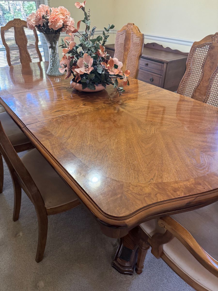 Bernhardt Furniture Dining Table, 2 leafs, 10 can back chairs