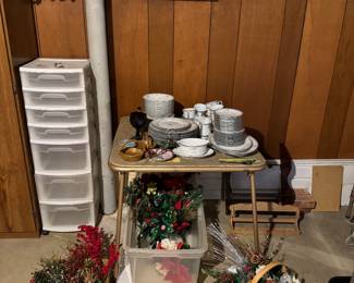 NORITAKE China 
Christmas 