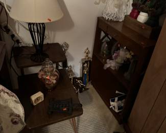 Mid century modern end table
Lamp
Christmas