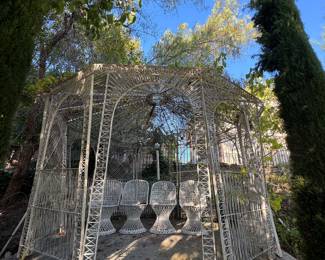 Outdoor gazebo