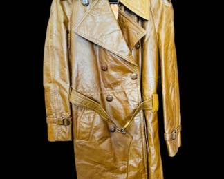 Vintage men’s trenchcoat