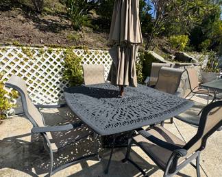 Outdoor dining set
