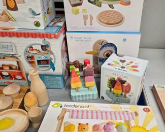 Assorted wooden kitchen toys, all new. 