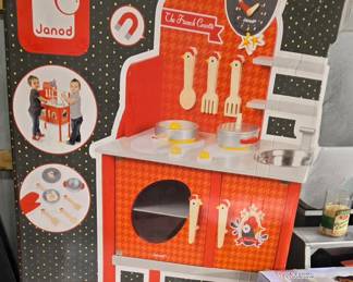 Fantastic chicken themed play kitchen designed in France by Janod. Brand new, unopened. Assembly required. 