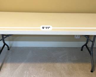 6' folding table